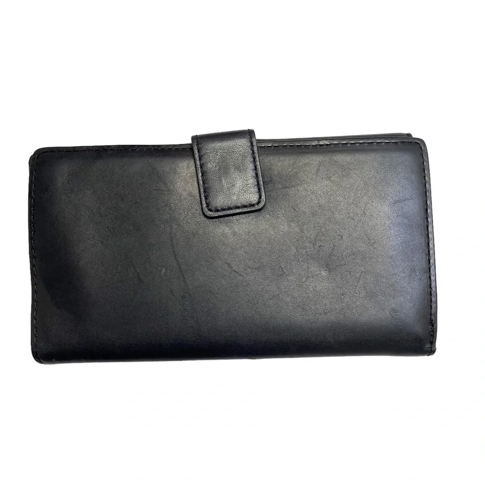 Michael Kors black leather clutch wallet